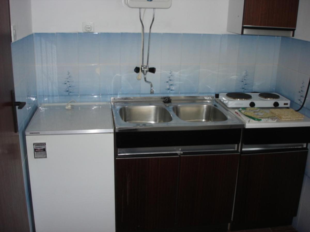 Apartments Vjera Кърк Екстериор снимка